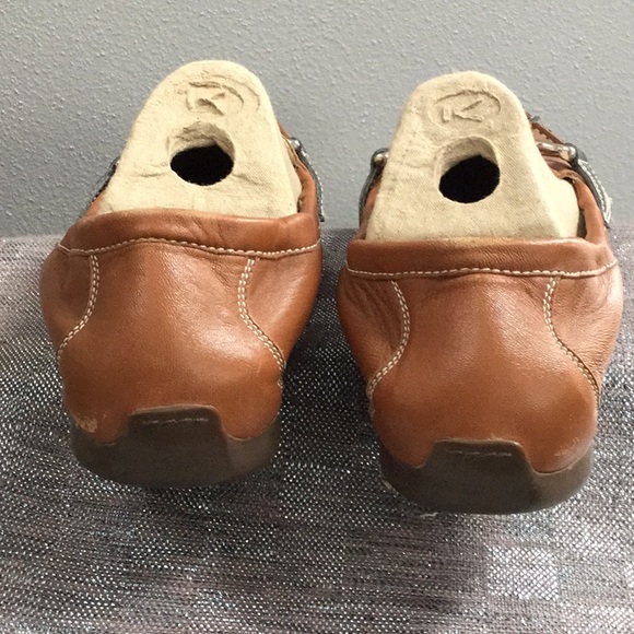 AGL woman’s size 8 leather loafer - Picture 3 of 7